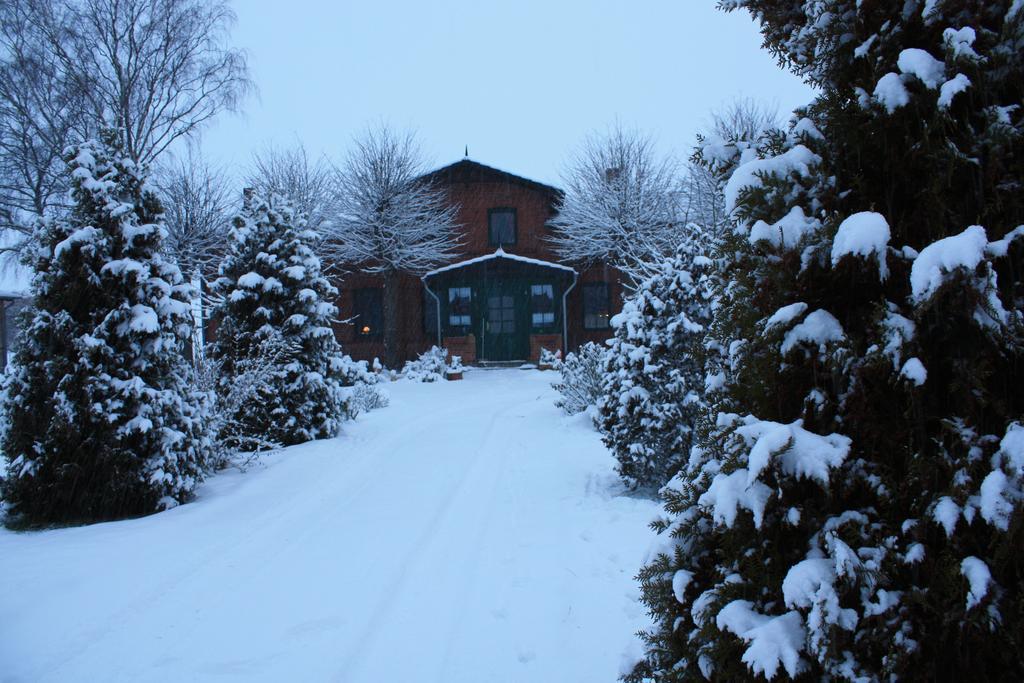 Ferienwohnung Landhaus Questin Alt Bukow Exterior foto