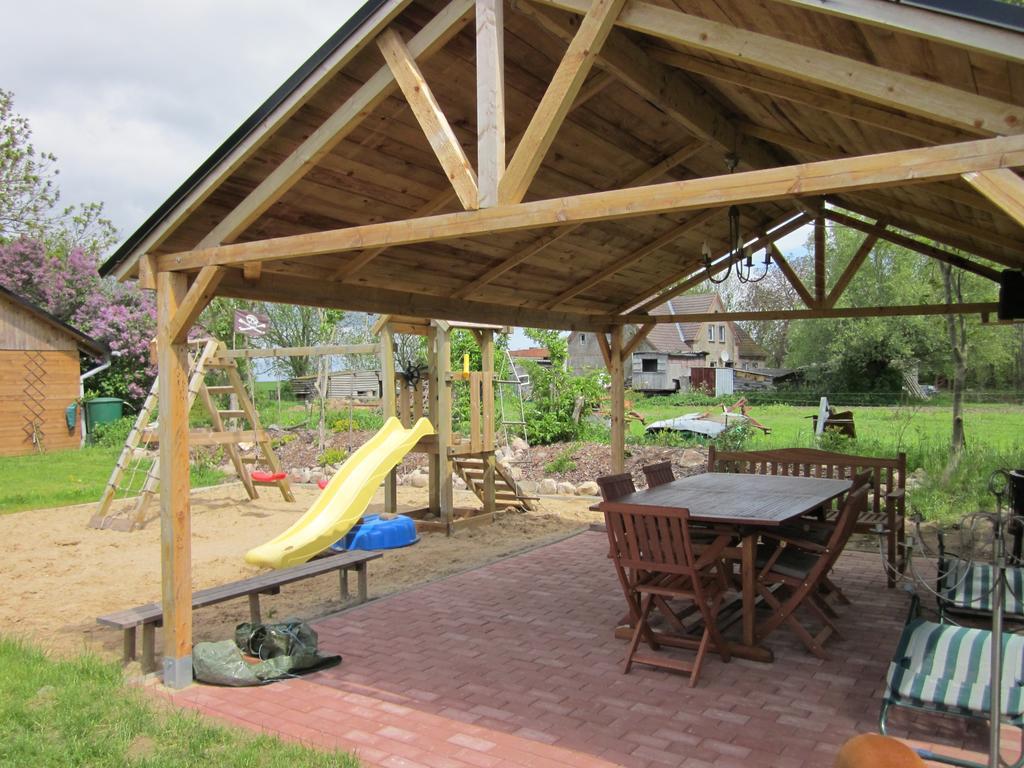 Ferienwohnung Landhaus Questin Alt Bukow Exterior foto